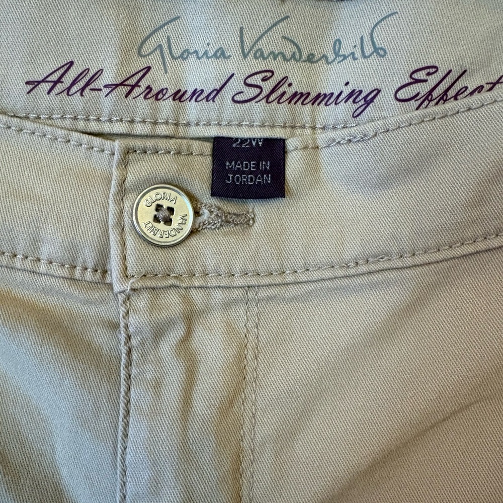 Gloria Vanderbilt NWT Dusty Sand Cargo Capri Utility Rolled Hem - Picture 4 of 9
